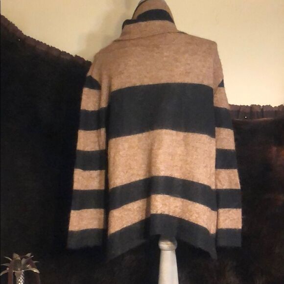 Free People sweater M (3326) - Picture 3 of 7